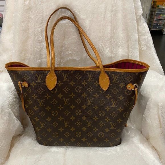 Louis Vuitton Handbags - Louis Vuitton neverfull mm mono